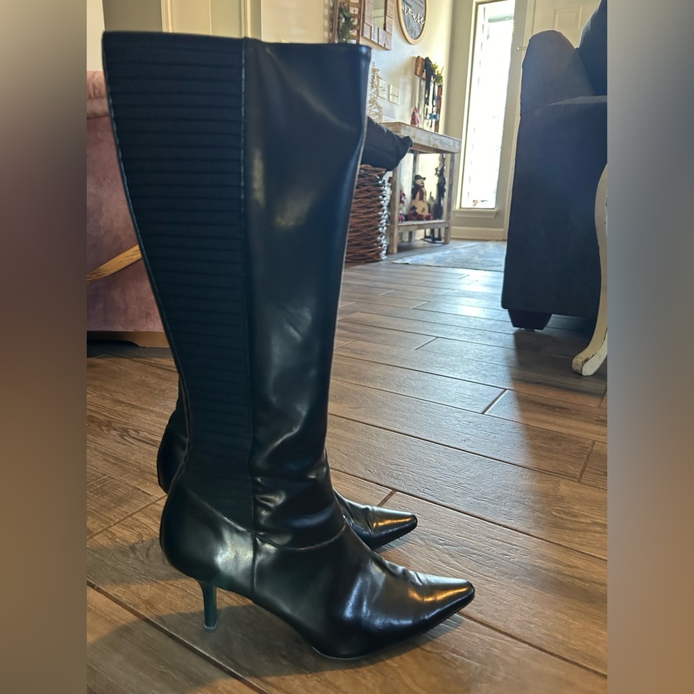 Calvin Klein black heeled boot size 8.5M